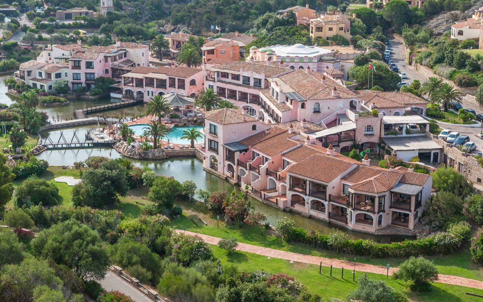 Hotel Le Palme, Costa Smeralda 4* Beach Holidays in Sardinia