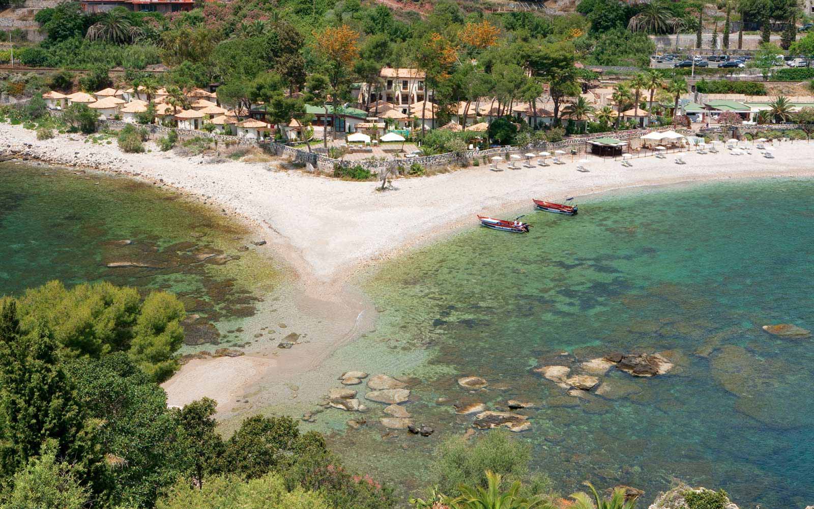La Plage Resort