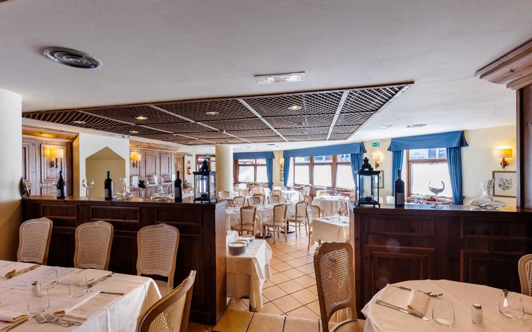 Hotel Alaska Restaurant