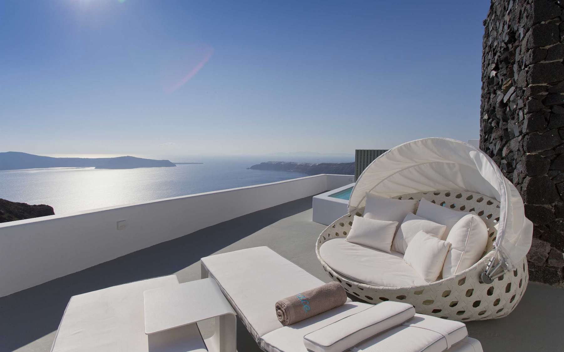 Grace Hotel Santorini Vip With Plunge Pool 1600x1000