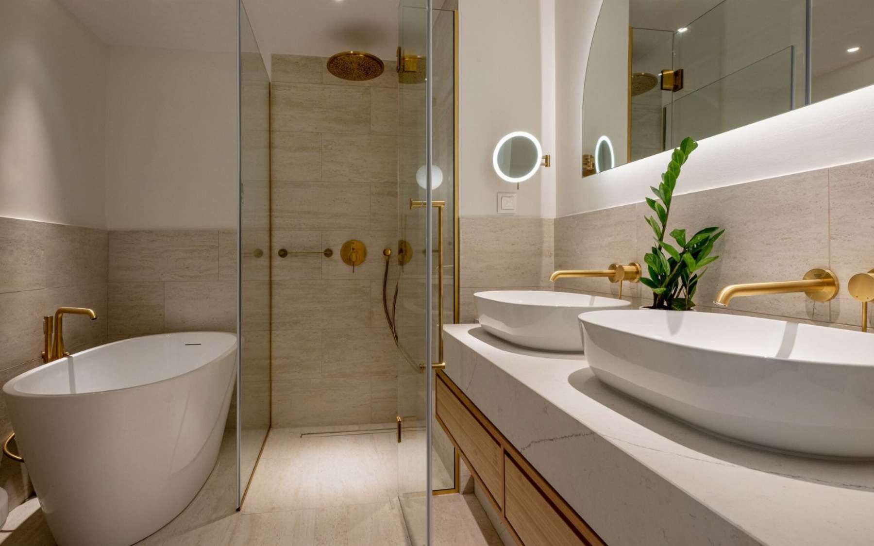 Suite Bathroom