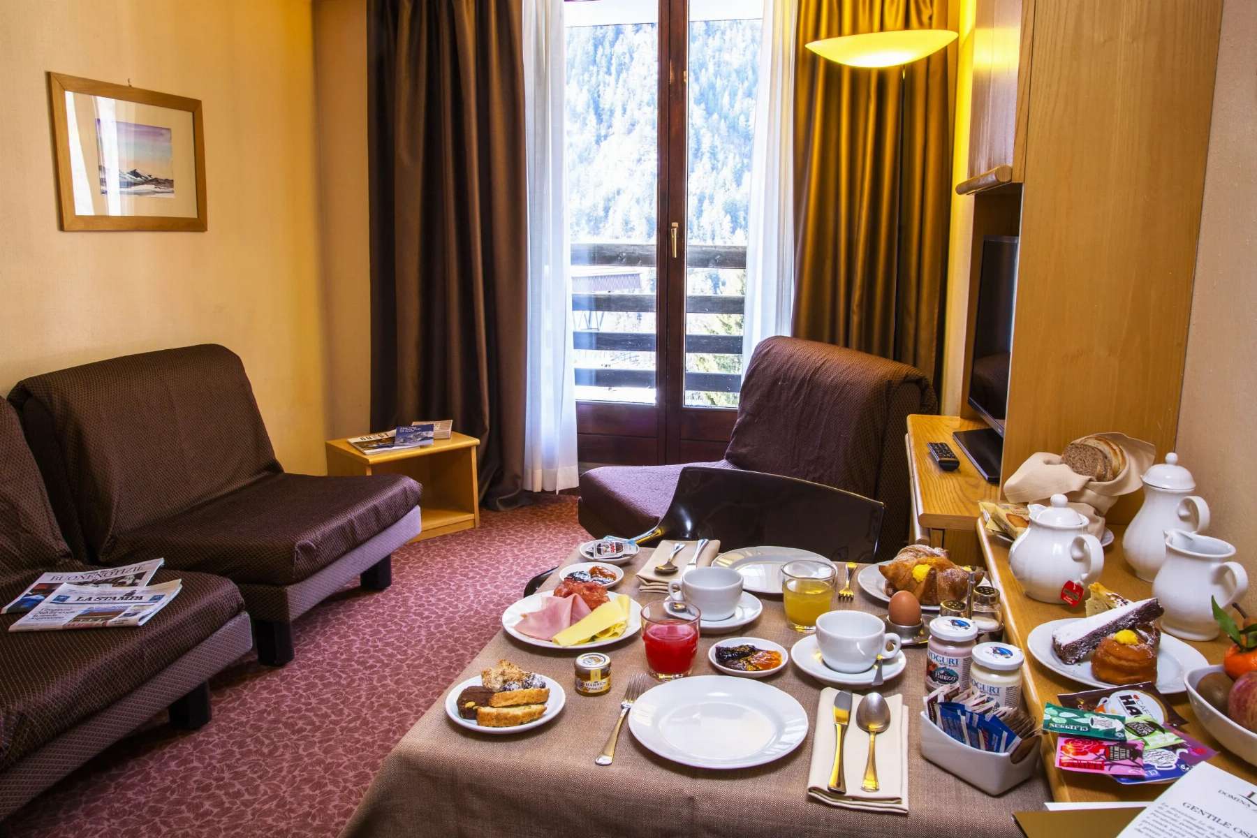 Hotel Les Jumeaux Family Room